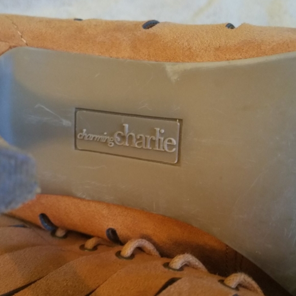 Charming Charlie sz 7 heels - Picture 6 of 7